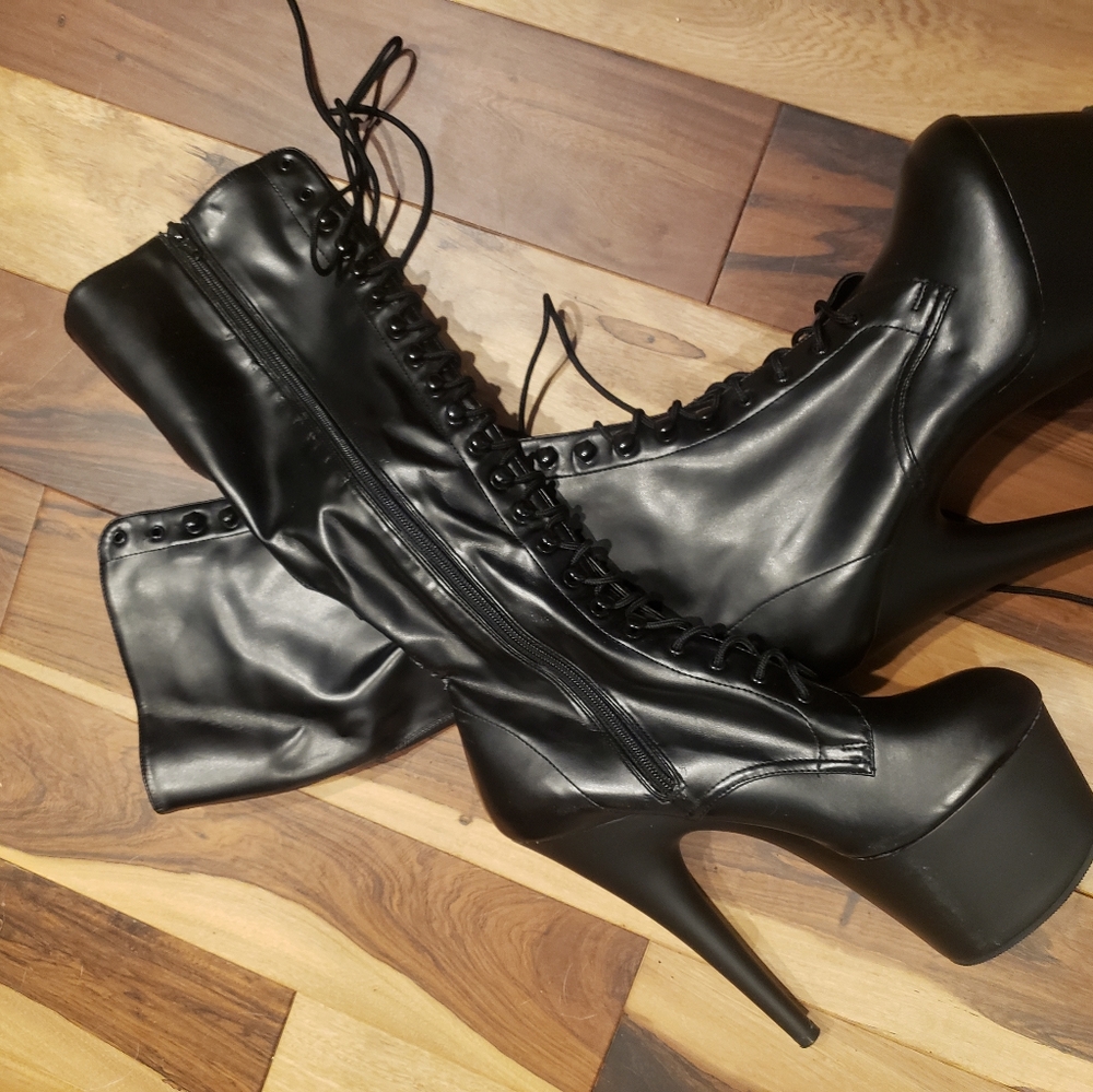 Pleaser knee boots